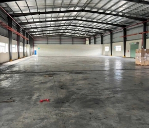 CHO THUÊ NHÀ XƯỞNG TÂN UYÊN BÌNH DƯƠNG CŨ HCM DT XƯỞNG 2.000m2 GIÁ 170 TRIỆU/ THÁNG 