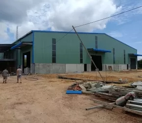 CHO THUÊ XƯỞNG 3.300m2 GIÁ 2,5 USD/ M2 VỊ TRÍ PHÚ GIÁO BD CŨ HCM 