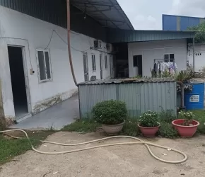 CHO THUÊ XƯỞNG 5.600m2 GIÁ 2,5 USD/.. M2 Tân Uyên Bình Dương Cũ HCM 