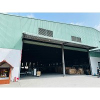 CHO THUÊ NHÀ XƯỞNG TÂN UYÊN BÌNH DƯƠNG CŨ HCM.CÓ LUÔN MÁY MÓC GỖ PHUN SƠN DT XƯỞNG 5.000m2