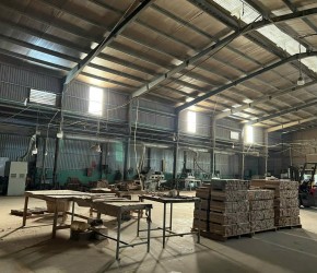 CHO THUÊ NHÀ XƯỞNG TÂN UYÊN BÌNH DƯƠNG CŨ HCM 2.100 m2 GIÁ 120 TRIỆU/THÁNG 