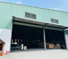 CHO THUÊ NHÀ XƯỞNG TÂN UYÊN BÌNH DƯƠNG CŨ HCM.CÓ LUÔN MÁY MÓC GỖ PHUN SƠN DT XƯỞNG 5.000m2