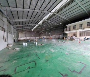 CHO THUÊ NHÀ XƯỞNG TÂN UYÊN BÌNH DƯƠNG CŨ HCM DT XƯỞNG 2.300m2 GIÁ 160 TRIỆU/THÁNG 