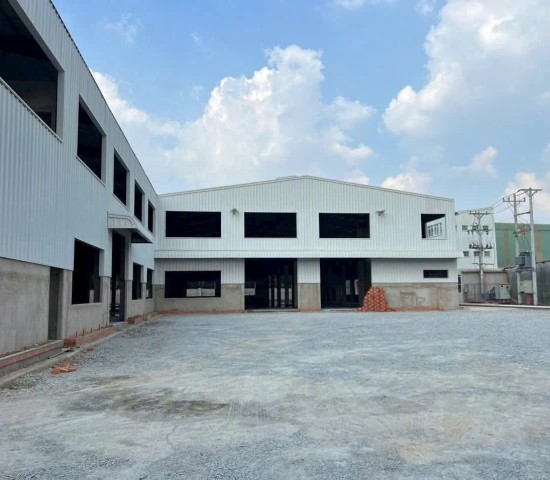 CHO THUÊ NHÀ XƯỞNG TÂN UYÊN BÌNH DƯƠNG CŨ HCM XƯỞNG LẦU TRỆT GIÁ 2,5 USD/ M2 