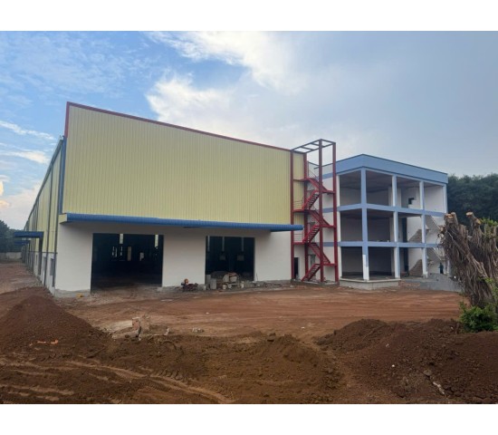 CHO THUÊ NHÀ XƯỞNG PHÚ GIÁO BÌNH DƯƠNG CŨ HCM DT XƯỞNG 7.700m2 GIÁ 3,1 USD/M2 