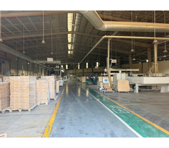 CHO THUÊ NHÀ XƯỞNG TÂN UYÊN BÌNH DƯƠNG CŨ HCM DT XƯỞNG 9.000m2 GIÁ 2,7 USD//M2 