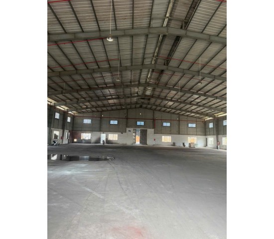 CHO THUÊ NHÀ XƯỞNG TÂN UYÊN BÌNH DƯƠNG CŨ HCM DT XƯỞNG 1.900m2 GIÁ 135 TRIỆU/THÁNG 